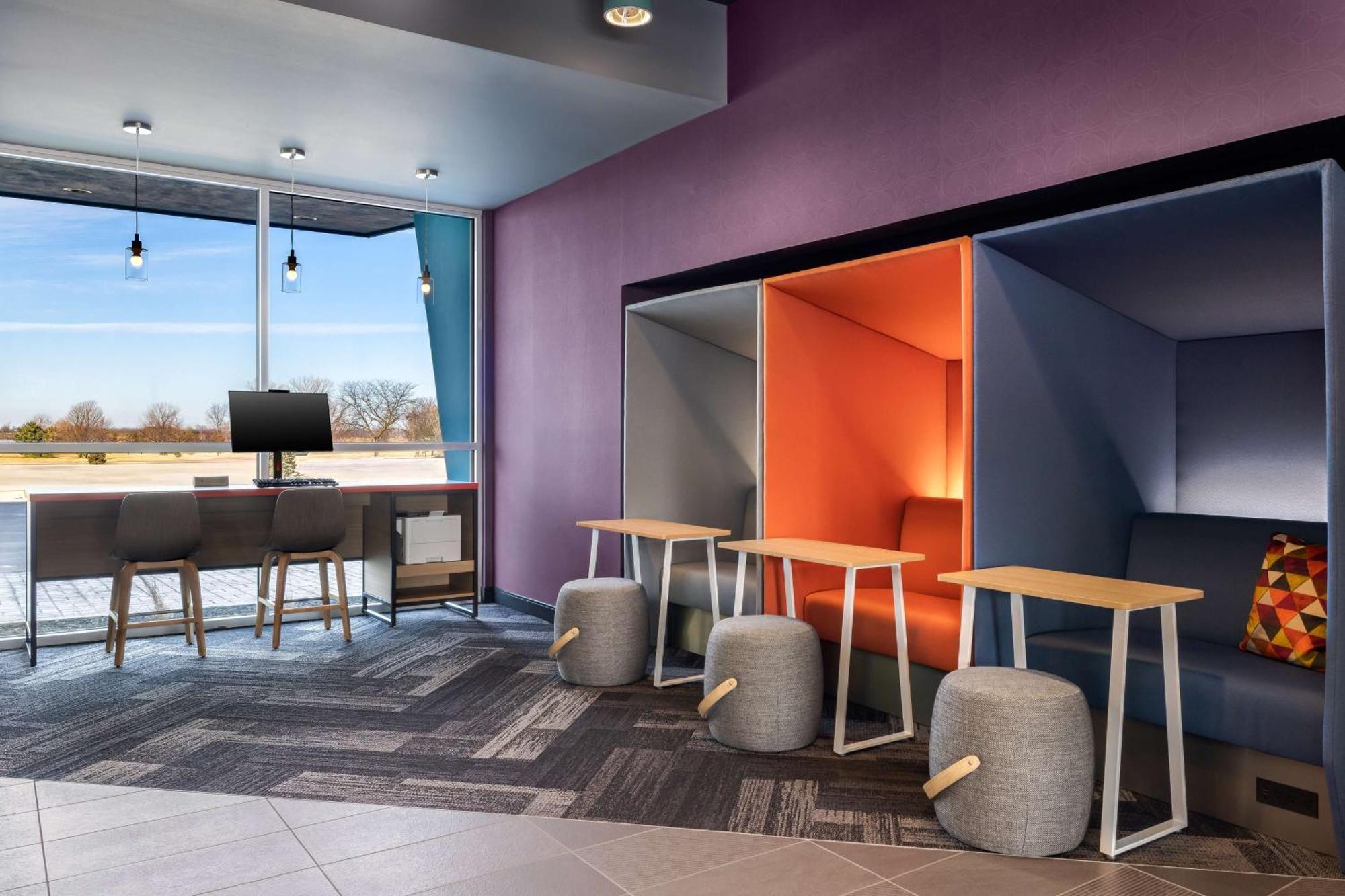 Hotel Tru By Hilton Oshkosh Extérieur photo