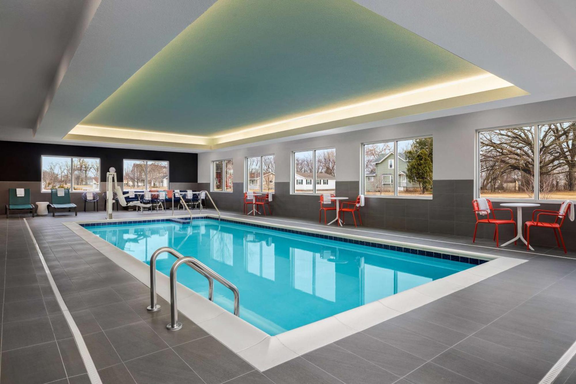 Hotel Tru By Hilton Oshkosh Extérieur photo