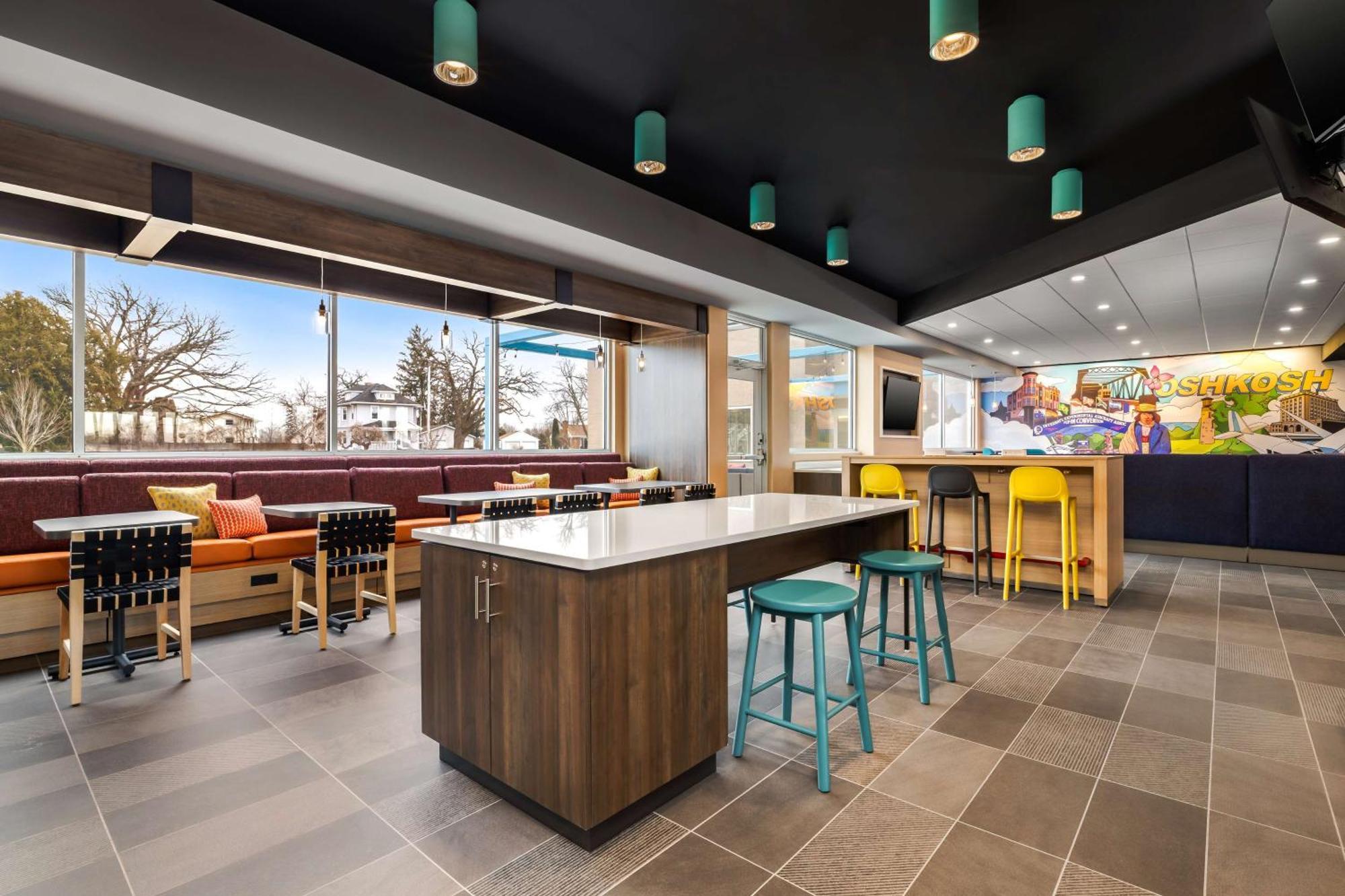 Hotel Tru By Hilton Oshkosh Extérieur photo